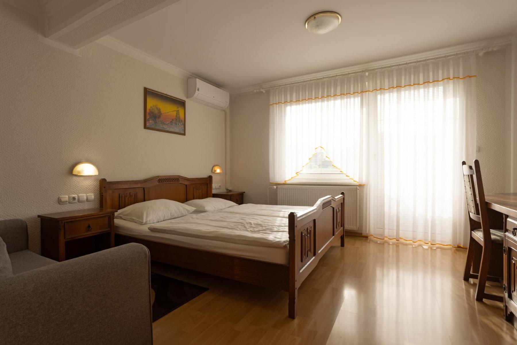 Gostisce Pri Dveh Petelinih Hotell Bled Rom bilde